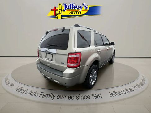 Used 2011 Ford Escape Limited w/ 302A Rapid Spec Order Code AWD/4WD image 4
