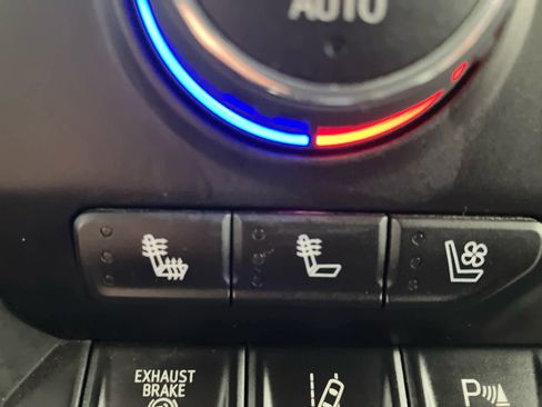 Used 2022 Chevrolet Silverado 3500 High Country w/ Z71 Off-Road Package image 33