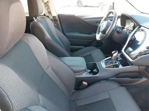 Used 2023 Subaru Outback Premium image 10