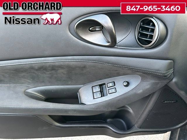 Used 2025 Nissan Z Performance w/ Floor Mat Package RWD image 10
