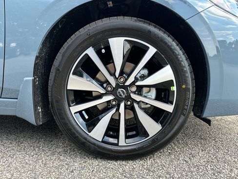 New 2025 Nissan Sentra SV w/ SV Premium Package image 12