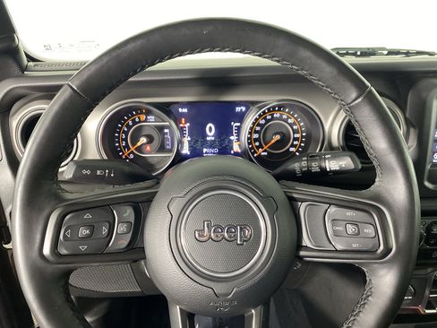 Used 2022 Jeep Wrangler Unlimited Sport AWD/4WD image 19