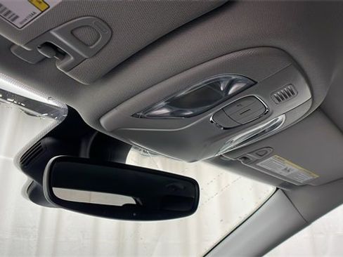 Used 2022 Jeep Compass Limited image 24