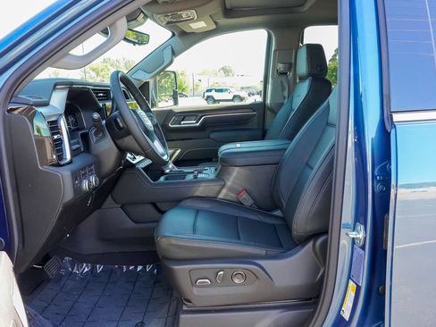 New 2026 GMC Sierra 2500 Denali w/ Denali Reserve Package AWD/4WD image 15