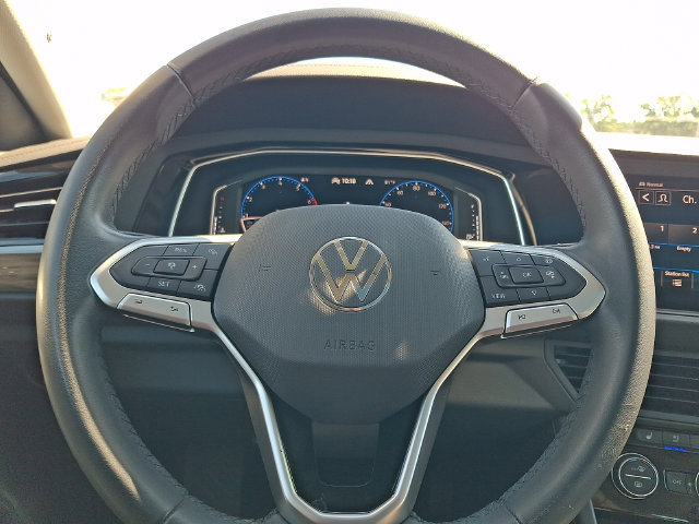 Used 2024 Volkswagen Jetta SEL FWD image 19