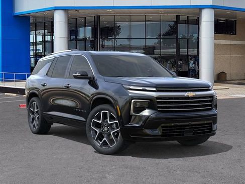 New 2026 Chevrolet Traverse High Country w/ LPO, Floor Liner Package FWD image 7