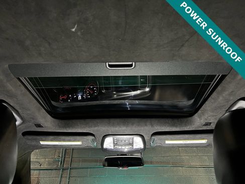 Used 2022 Dodge Charger Scat Pack image 5