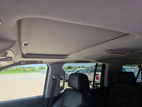Used 2018 GMC Yukon XL Denali w/ Denali Ultimate Package AWD/4WD image 10