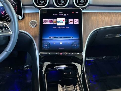 Used 2025 Mercedes-Benz C 300 Sedan image 28