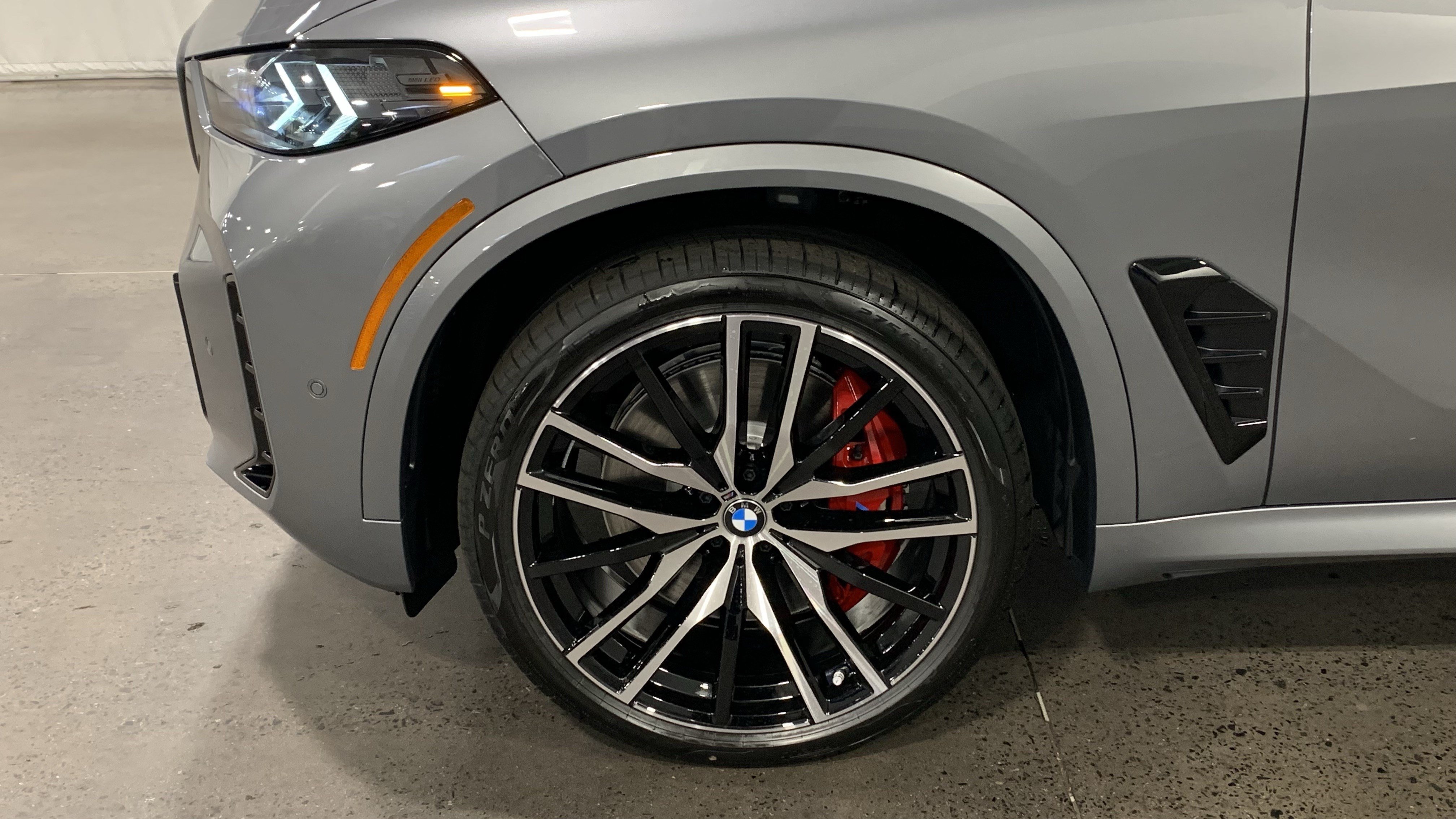 Used 2026 BMW X5 M60i w/ Climate Comfort Package AWD/4WD image 10