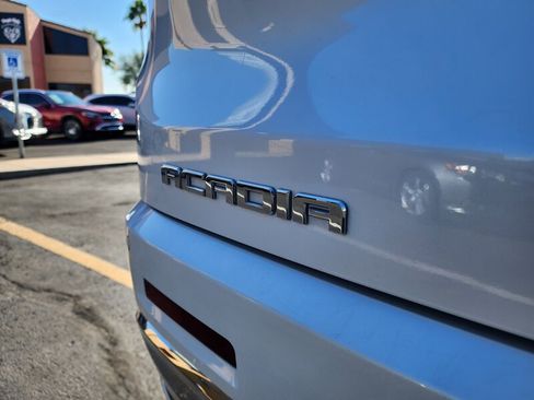 Used 2017 GMC Acadia Denali w/ Technology Package image 12