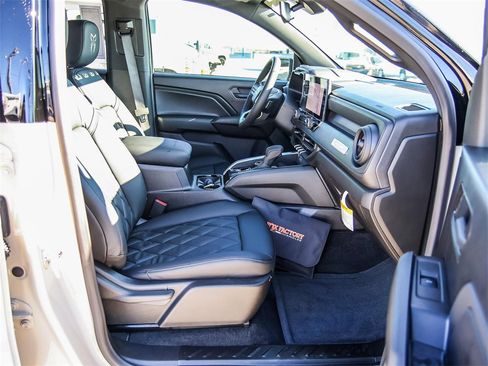 New 2026 Chevrolet Colorado Trail Boss image 16