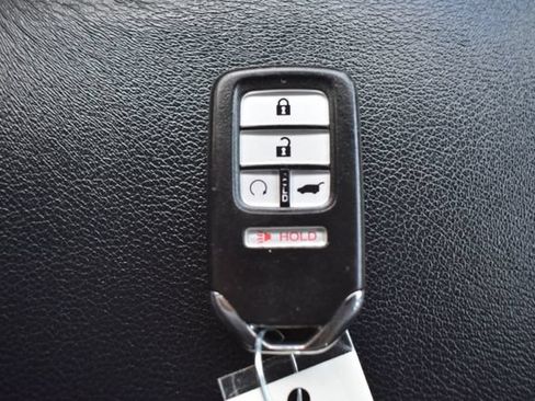 Used 2017 Honda CR-V EX-L image 6