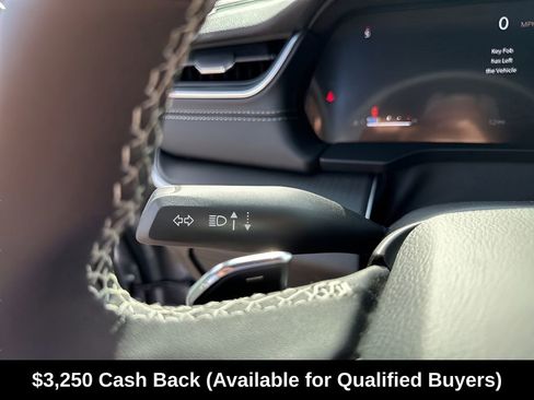 New 2025 Jeep Grand Cherokee Altitude RWD image 35