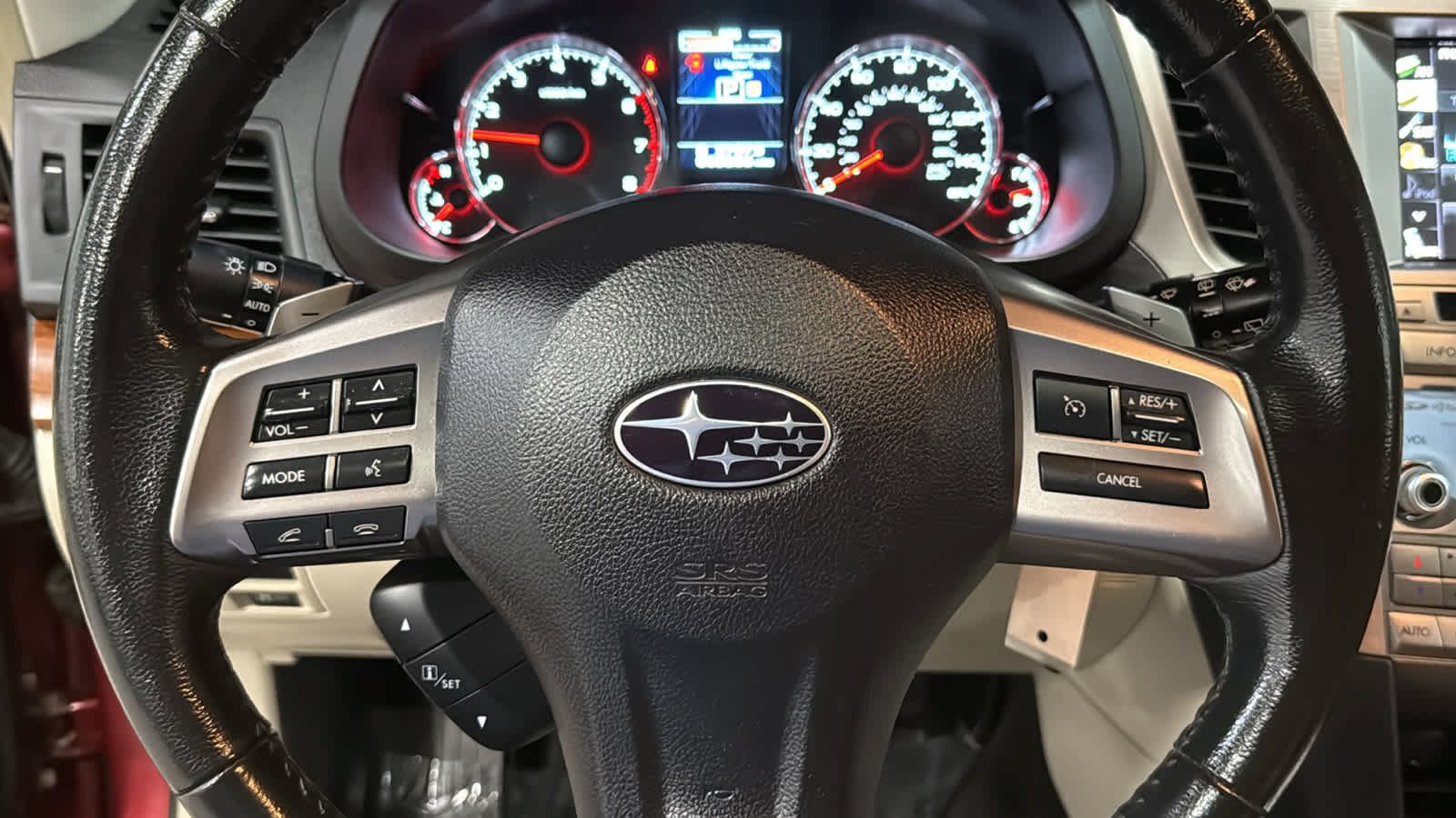 Used 2013 Subaru Outback 2.5i Limited AWD/4WD image 11