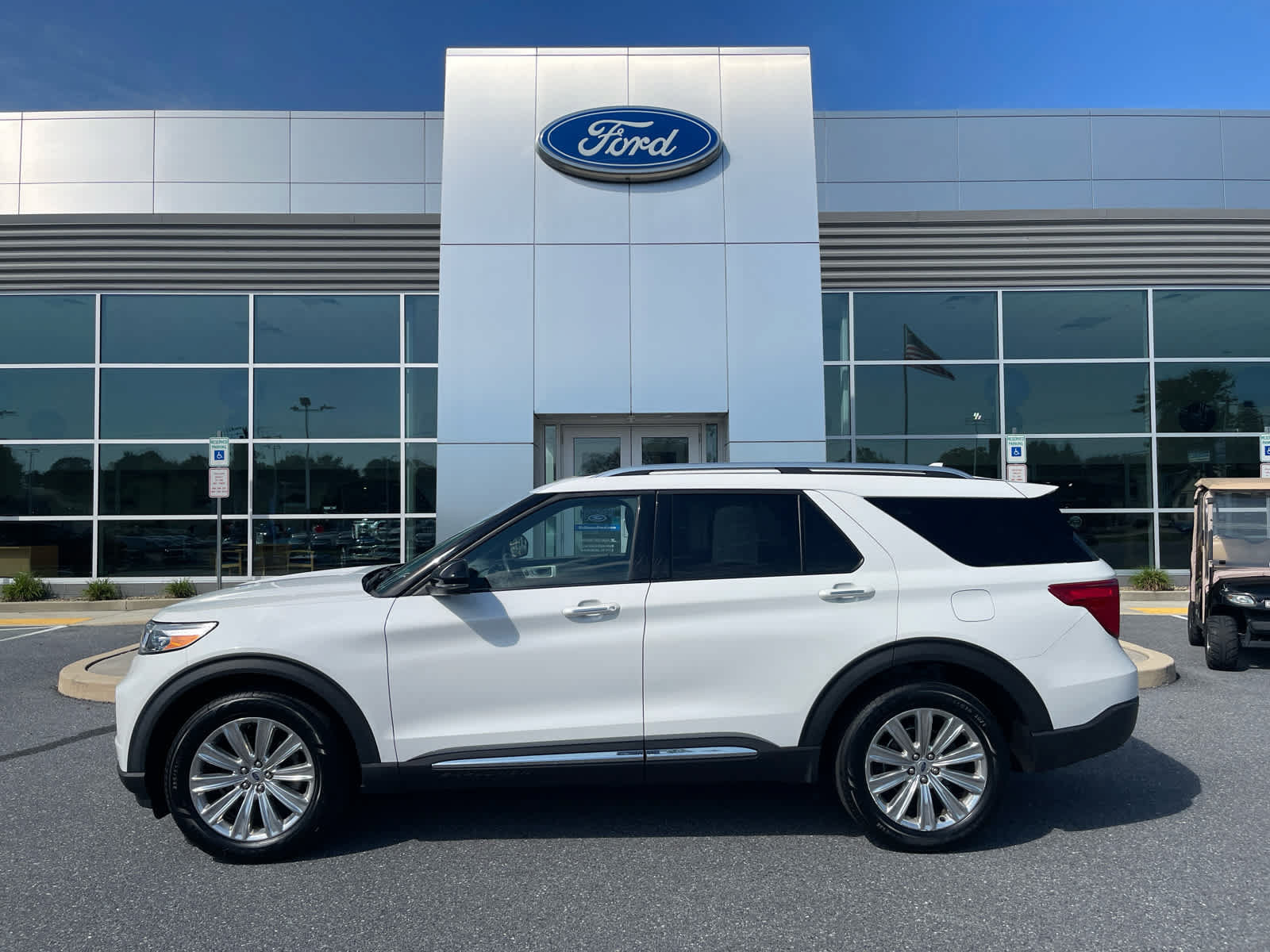 Used 2020 Ford Explorer Limited AWD/4WD image 1