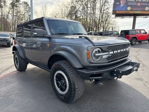 Used 2021 Ford Bronco Badlands image 5