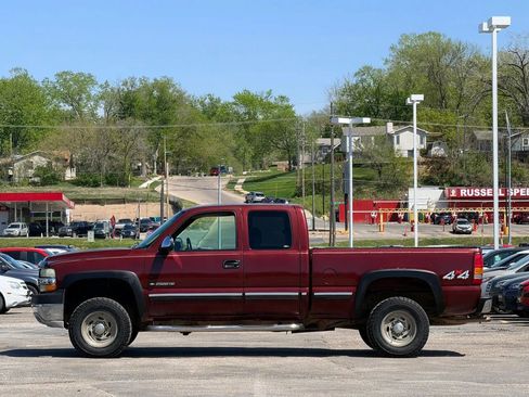 Used 2002 Chevrolet Silverado 2500 LS AWD/4WD image 5