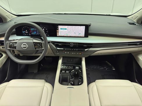 Used 2025 Nissan Murano SL AWD/4WD image 12