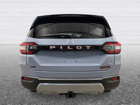 New 2026 Honda Pilot TrailSport image 5
