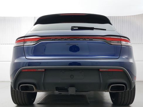 Used 2025 Porsche Macan image 6