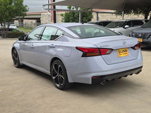 New 2026 Nissan Altima 2.5 SR FWD image 5