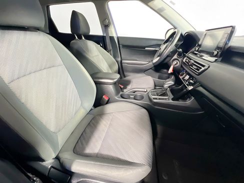 Used 2023 Kia Seltos LX AWD/4WD image 28