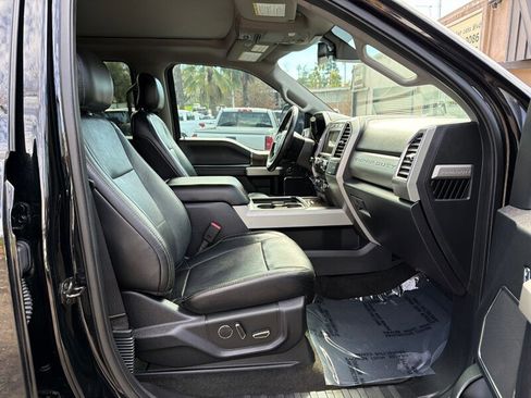 Used 2017 Ford F250 Lariat w/ Lariat Ultimate Package image 21