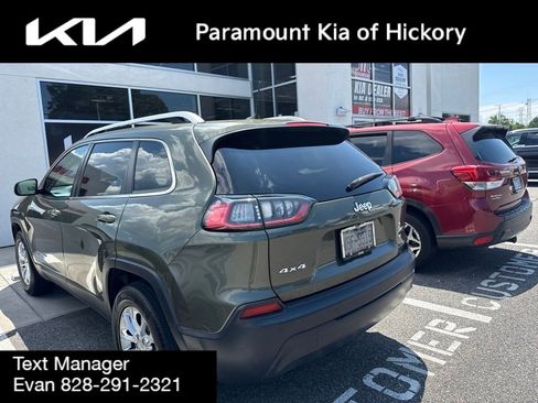 Used 2019 Jeep Cherokee Latitude w/ Popular Appearance Group AWD/4WD image 6