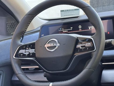 New 2025 Nissan Ariya Platinum image 27