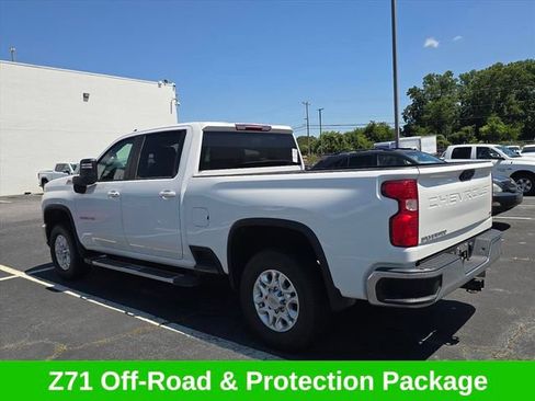 Used 2024 Chevrolet Silverado 2500 LT AWD/4WD image 9