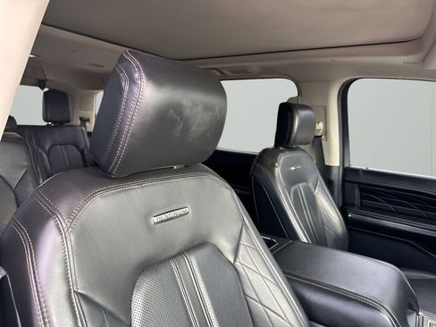 Used 2021 Ford Expedition Platinum RWD image 15