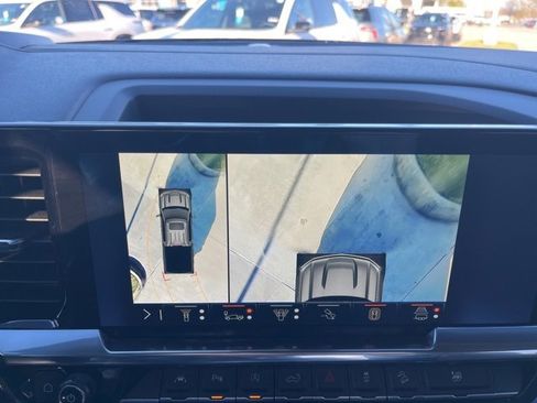 Used 2024 Chevrolet Silverado 1500 LTZ w/ Z71 Off-Road Package image 26