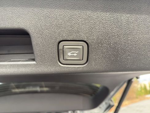 New 2026 Chevrolet Traverse RS image 22