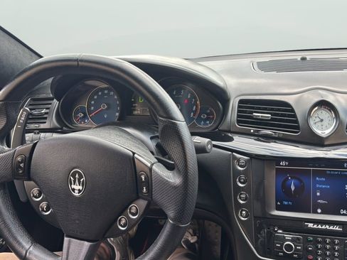 Used 2013 Maserati GranTurismo Sport RWD image 24