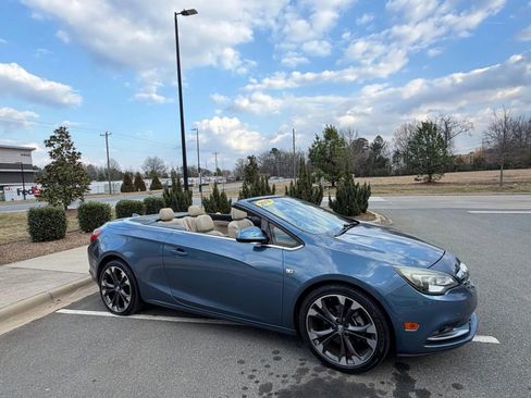 Used 2016 Buick Cascada Premium image 4