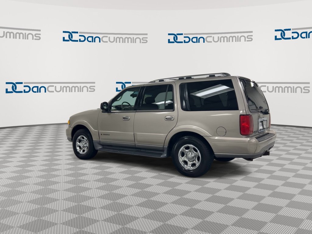 Used 2001 Lincoln Navigator 4WD image 6
