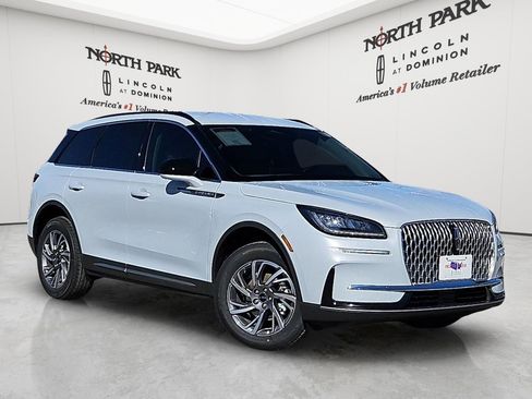 New 2026 Lincoln Corsair Premiere FWD image 1