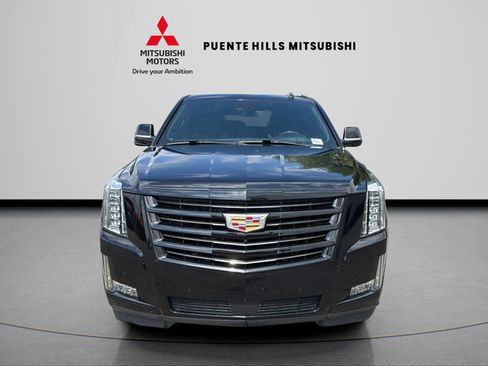 Used 2020 Cadillac Escalade ESV Platinum w/ Escalade Sport Edition AWD/4WD image 2