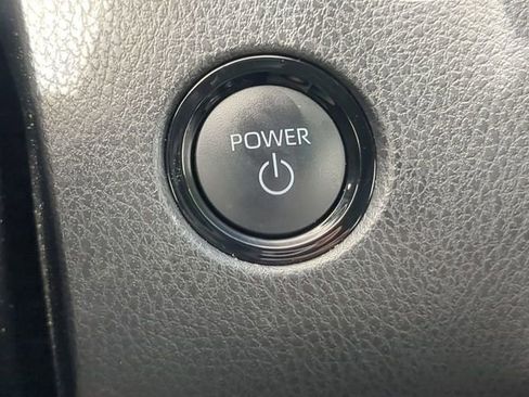 Certified 2025 Toyota Camry SE image 25