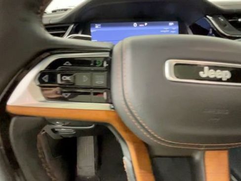 Used 2022 Jeep Grand Cherokee Summit AWD/4WD image 22