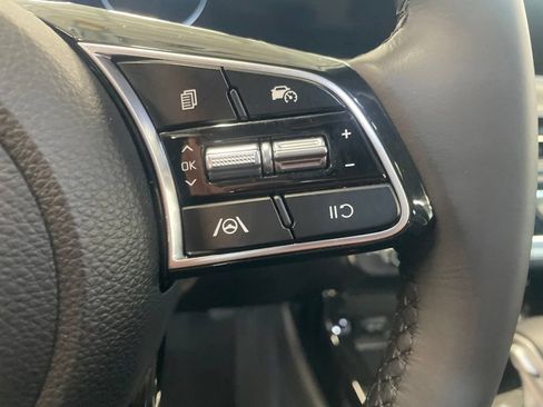 Certified 2024 Kia Seltos EX AWD/4WD image 35