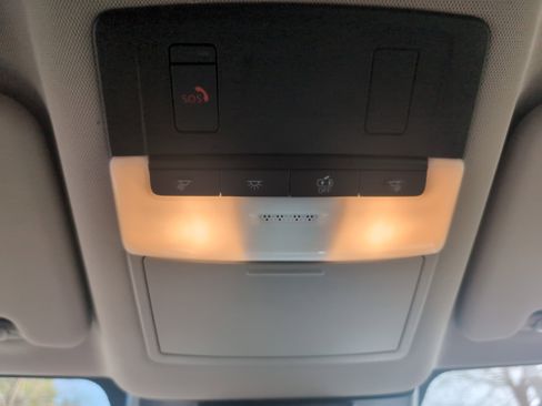 Used 2024 Nissan Rogue SV image 35