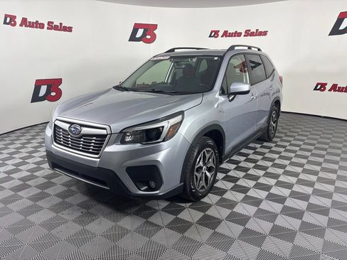 Used 2021 Subaru Forester Premium AWD/4WD image 1