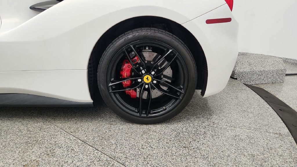 Used 2017 Ferrari 488 Spider RWD image 17