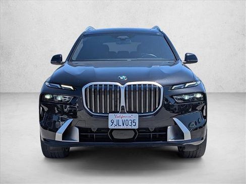 Used 2024 BMW X7 xDrive40i AWD/4WD image 2