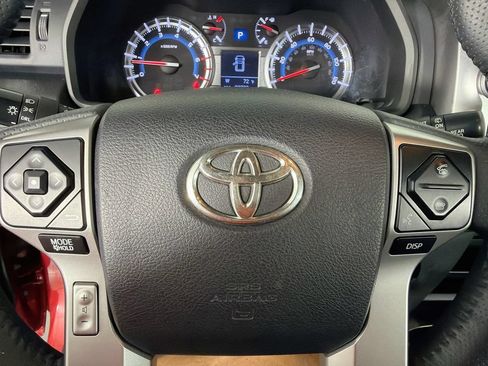 Used 2017 Toyota 4Runner SR5 RWD image 16