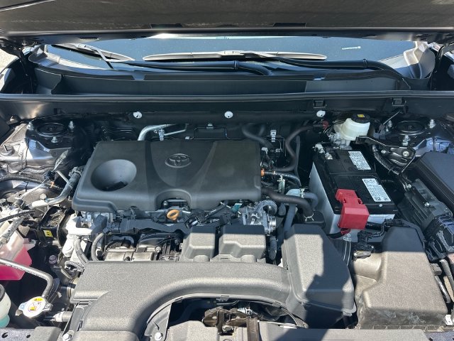 Used 2024 Toyota RAV4 XLE w/ Convenience Package FWD image 28
