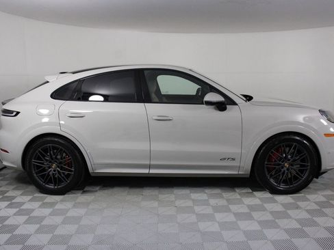 New 2026 Porsche Cayenne GTS image 8