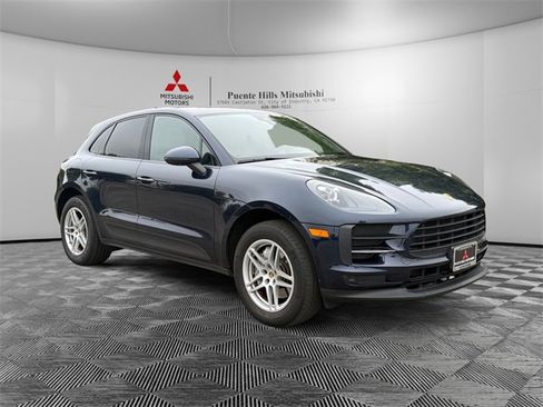 Used 2021 Porsche Macan image 3